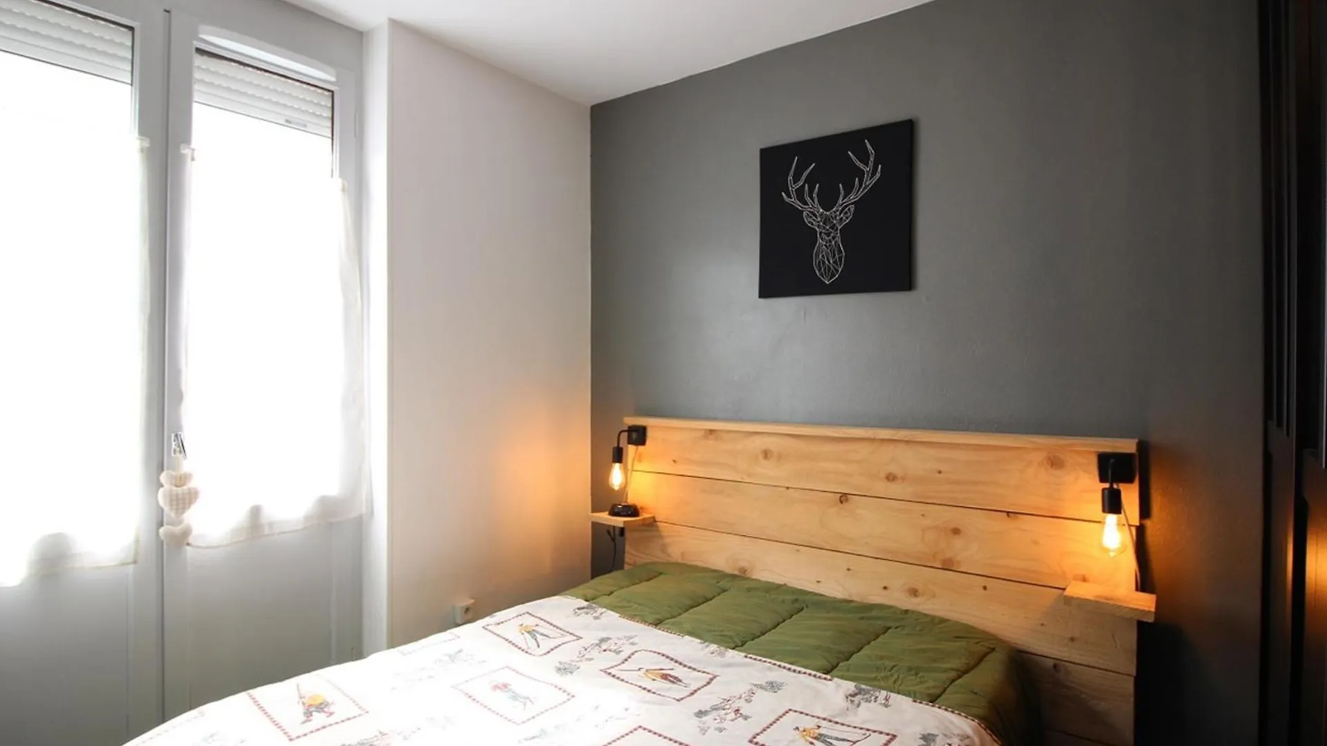 Appartement F2 6 Couchages Centre-Ville Proche Thermes - Fr-1-415-15 Le Mont-Dore Apartment