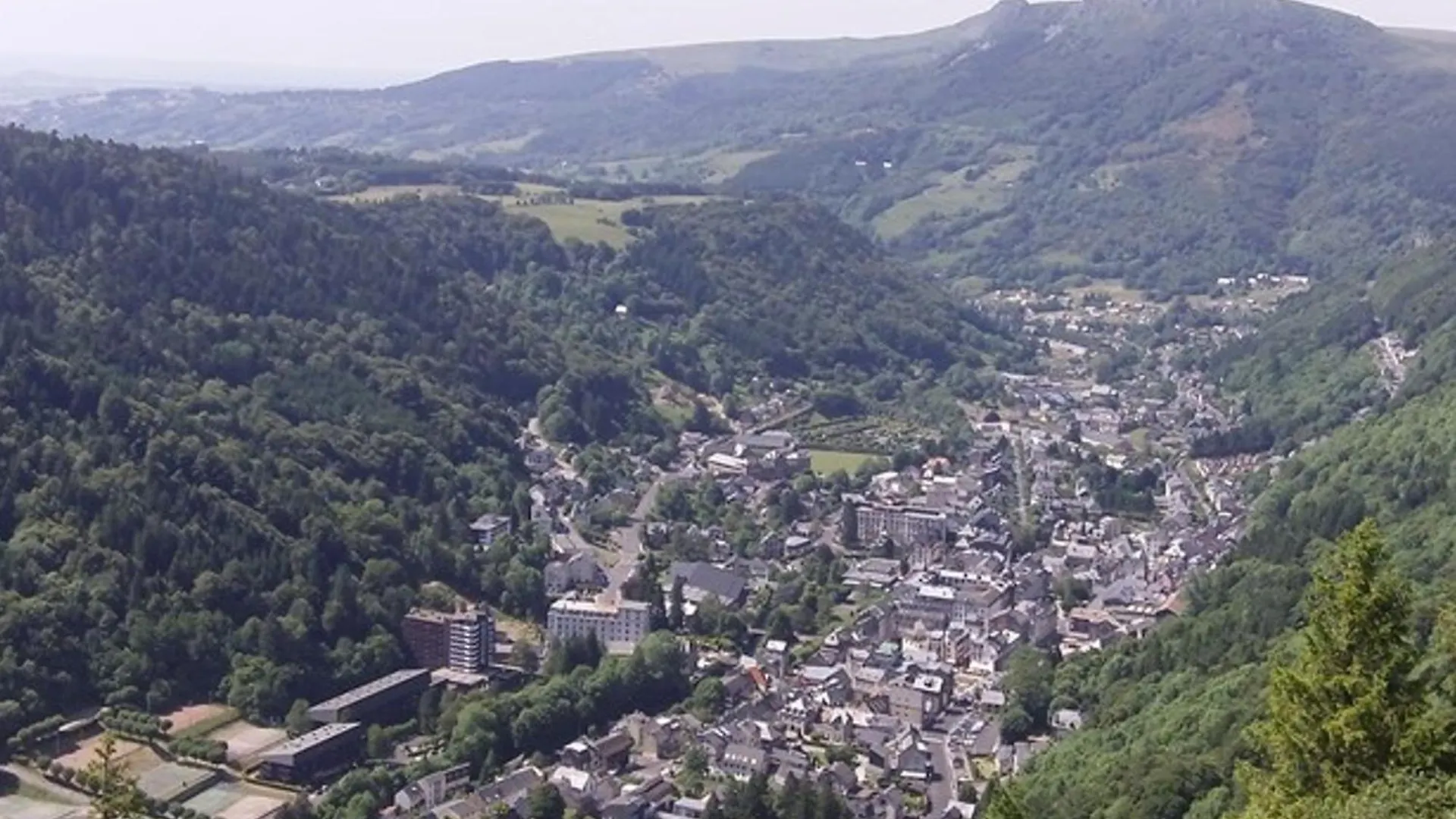 Appartement F2 6 Couchages Centre-Ville Proche Thermes - Fr-1-415-15 Le Mont-Dore